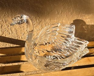 Stunning! Large Crystal Swan Bowl/ Candy Dish 7.25"x6.25" Vintage