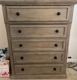 Ashley 5-drawer Dresser