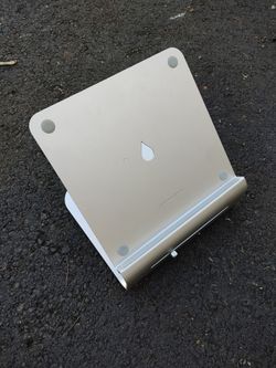iLevel Laptop Stand By Rain Design For Sale