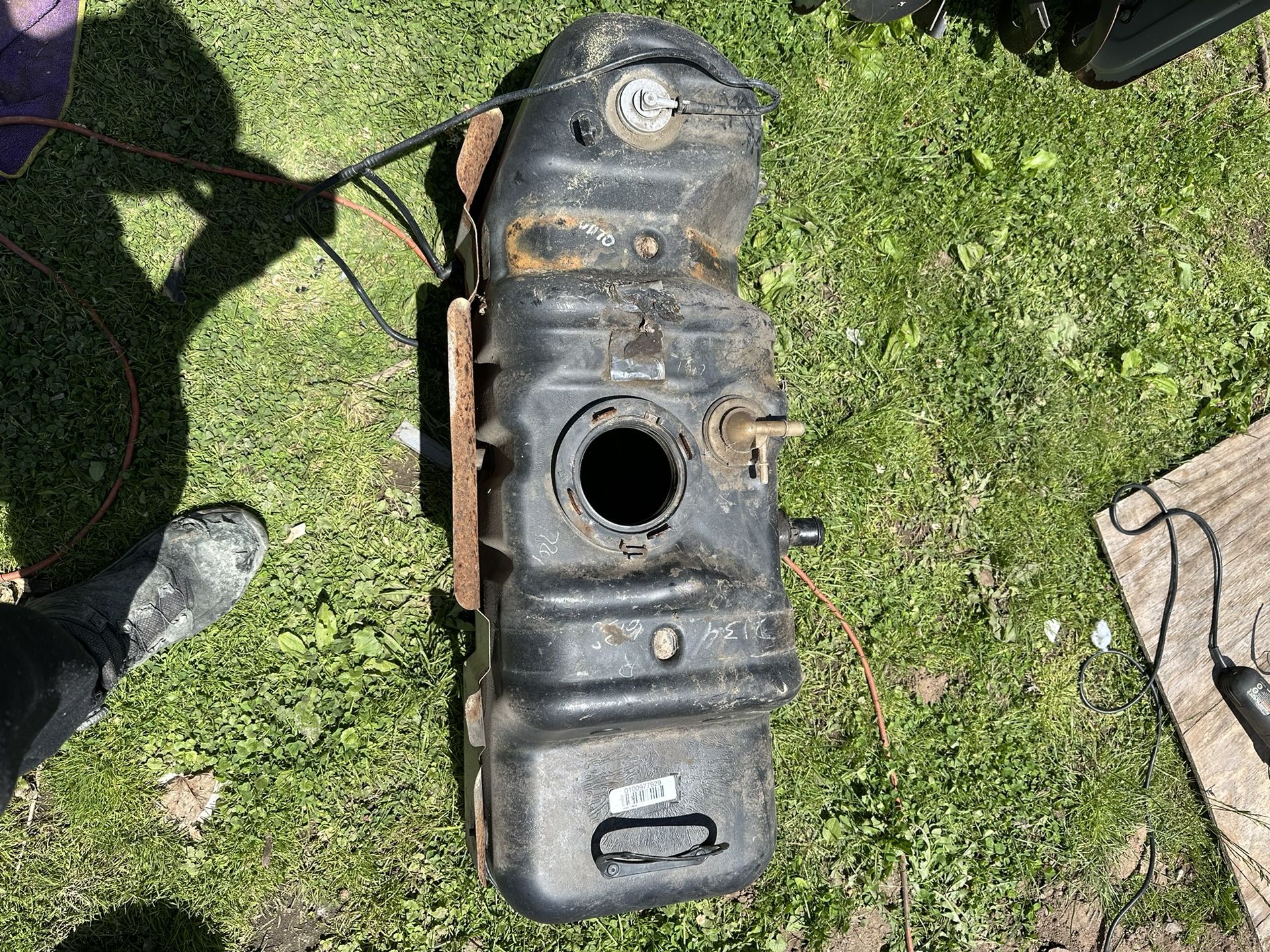 Fuel Tank Chevy S-10 2001 