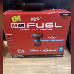 Milwaukee m18 fuel battery impact gun