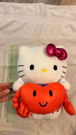 Hello Kitty Plush with Crab Heart cancer