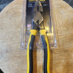 Klein Tools J213-9NECR Journeyman Pliers Connector Crimp Side, Made in USA, With High-Leverage Design Featuring Crimping Die Behind Hinge, 9-Inch
