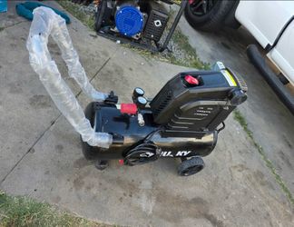 Husky 8 Gal. 150 PSI Portable Electric Oil-Free Horizontal Hotdog Air Compressor