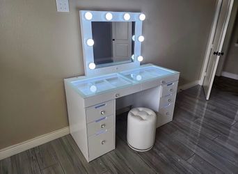 Modern White Makeup Vanity Desk with LED Mirror