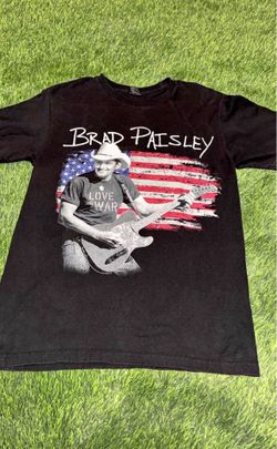 Brad paesley shirt