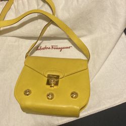 80’s Vintage Salvatore Ferragamo statement purse