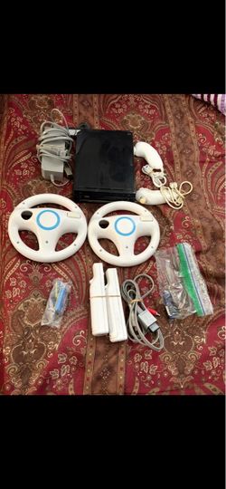 Nintendo Wii Console Bundle with Accessories