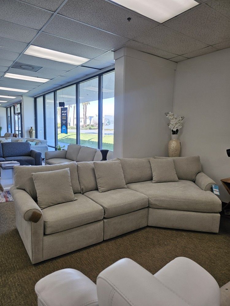 3-pc Fabric Sectional - Wrenley