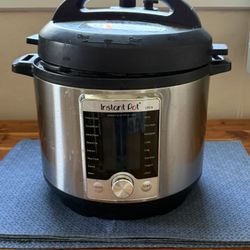 Instant Pot Ultra 60 is a 6-quart