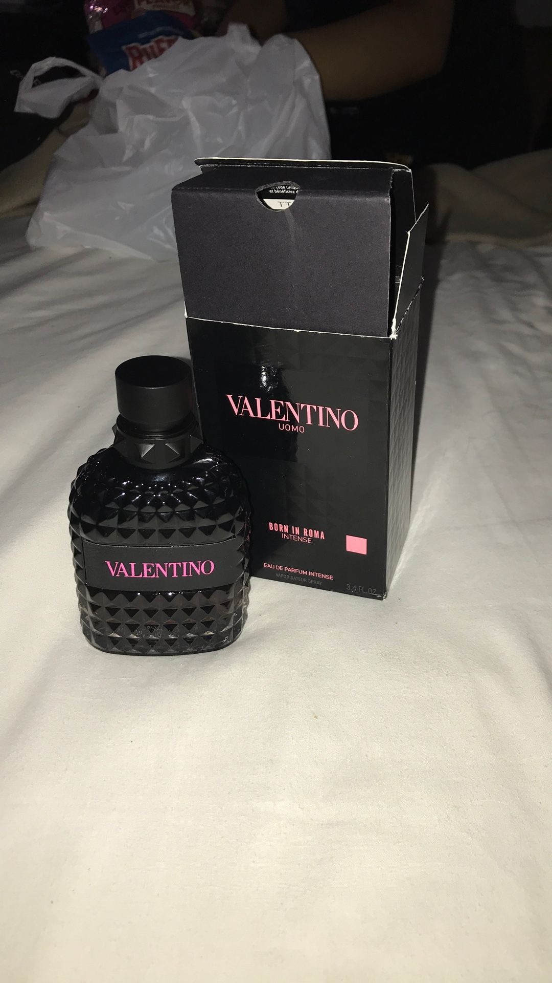 UOMO BORN IN ROMA Intense Eau De Parfum