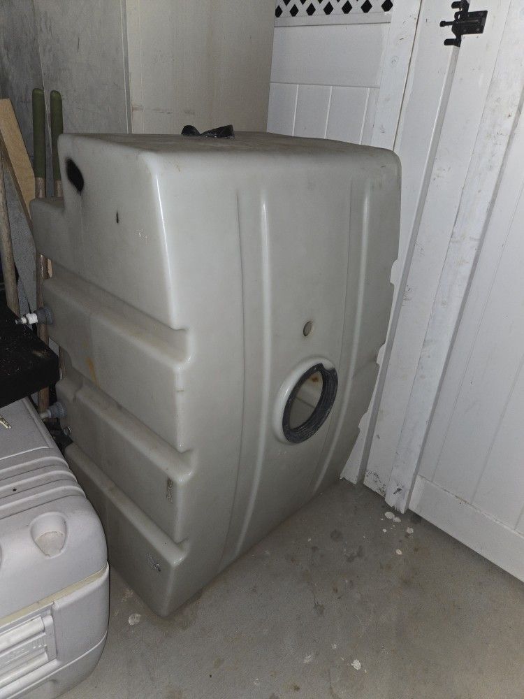 Water Tank 