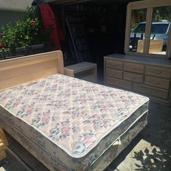 Full size complete bedroom set