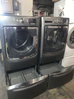 Maytag front load washer and electric dryer set with pedestals working perfectly with 4 months warranty