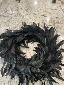 Black Feather Wreath