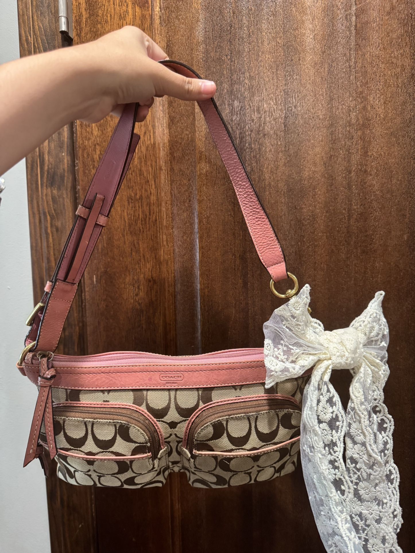 Vintage Pink Coach Shoulder Bag - Main Image