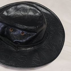 Hat... No Name