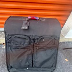 TUMI Wheeled Rolling Bi-Fold Garment Bag - Luggage Travel