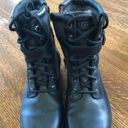 UGGS WALKING BOOTS ~ size 8