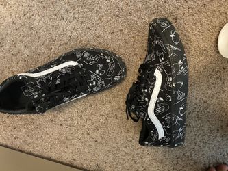 SNOOPY VANS SIZE 9. Great condition