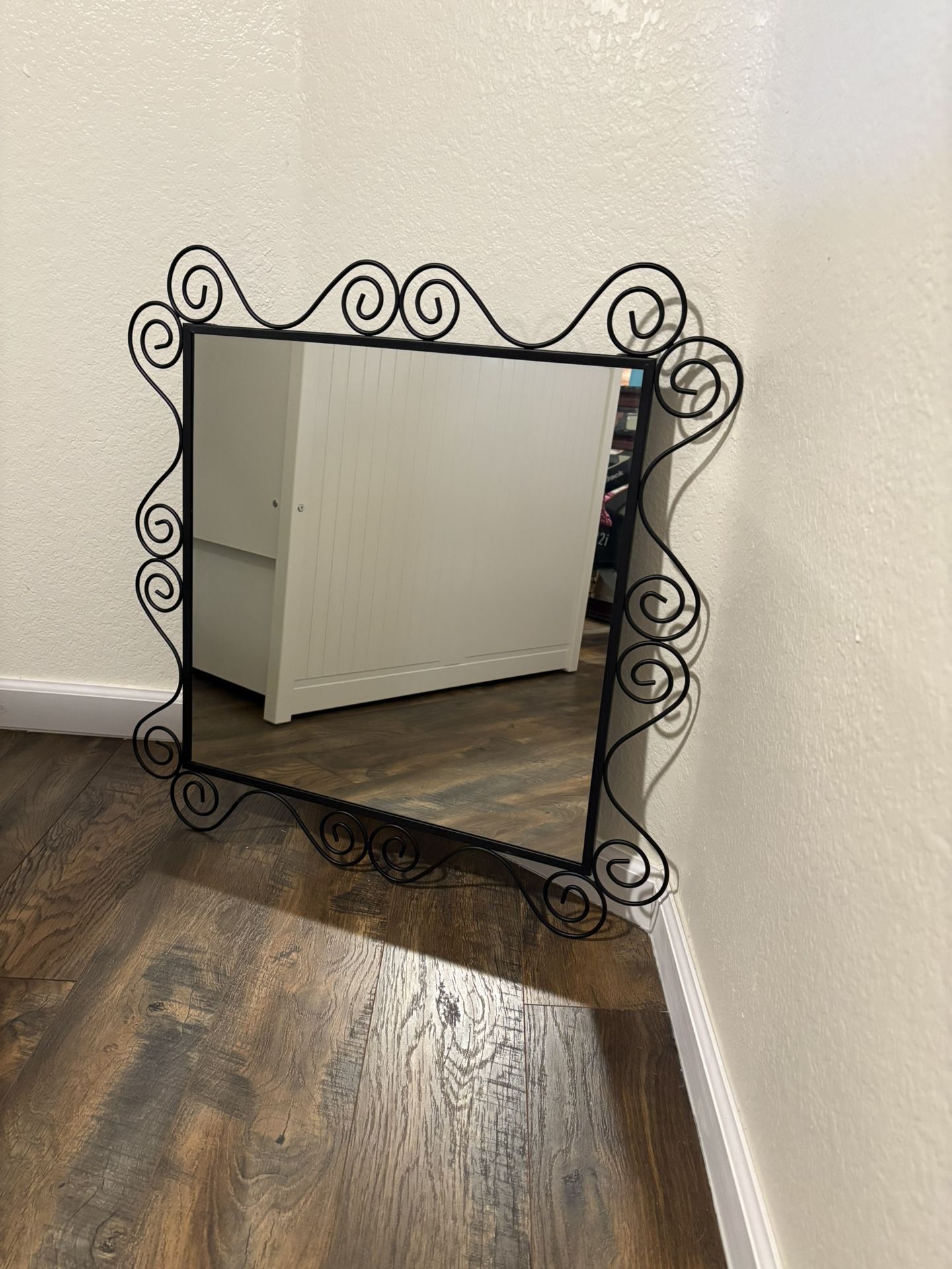 Small Metal Frame Mirror 28x28