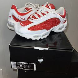 Nike Air Max Tail Wind Supreme 