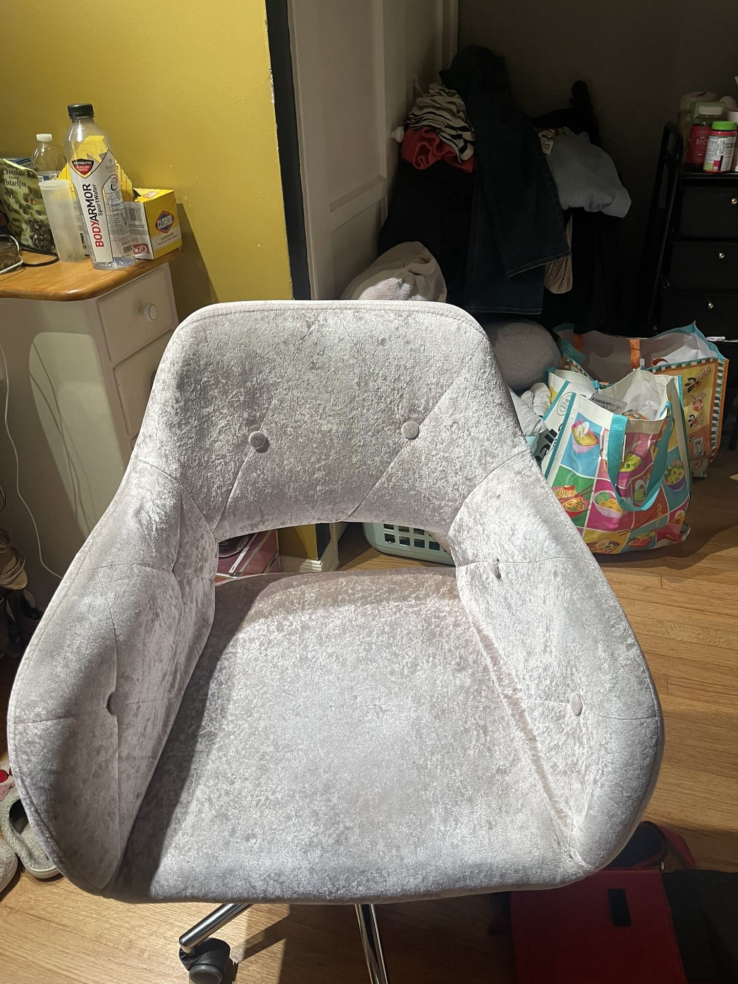 Pink Velvet Vanity Chair