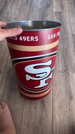 San Francisco 49ers basket