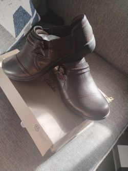 Women Clark !!! Shoe's Size 8