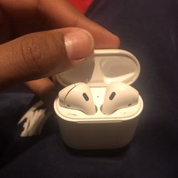 AirPods ( 1st Generation)