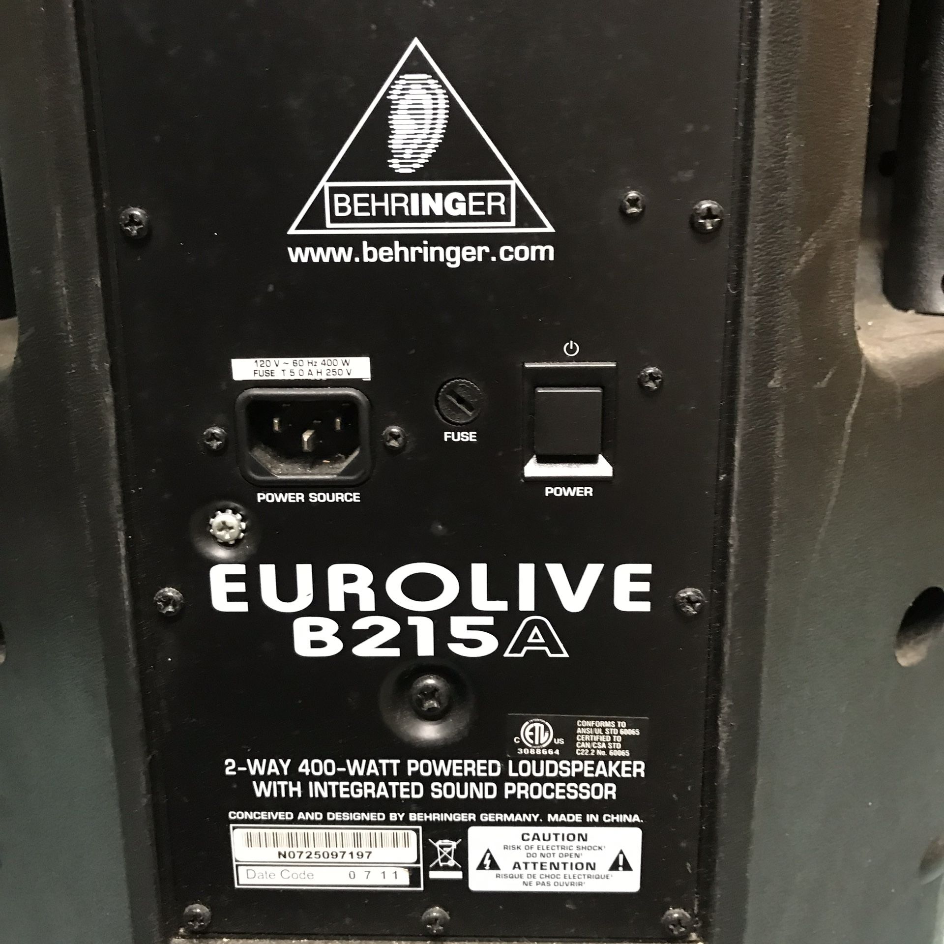 Behringer Eurolive B215a Active Loudspeaker