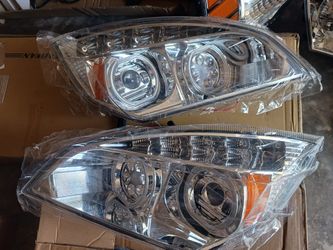 Head Lights Freightliner Cascadia 18-21