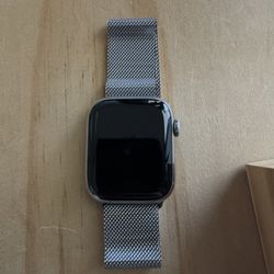 Series 7 Silver Stainless Steel Apple Watch 