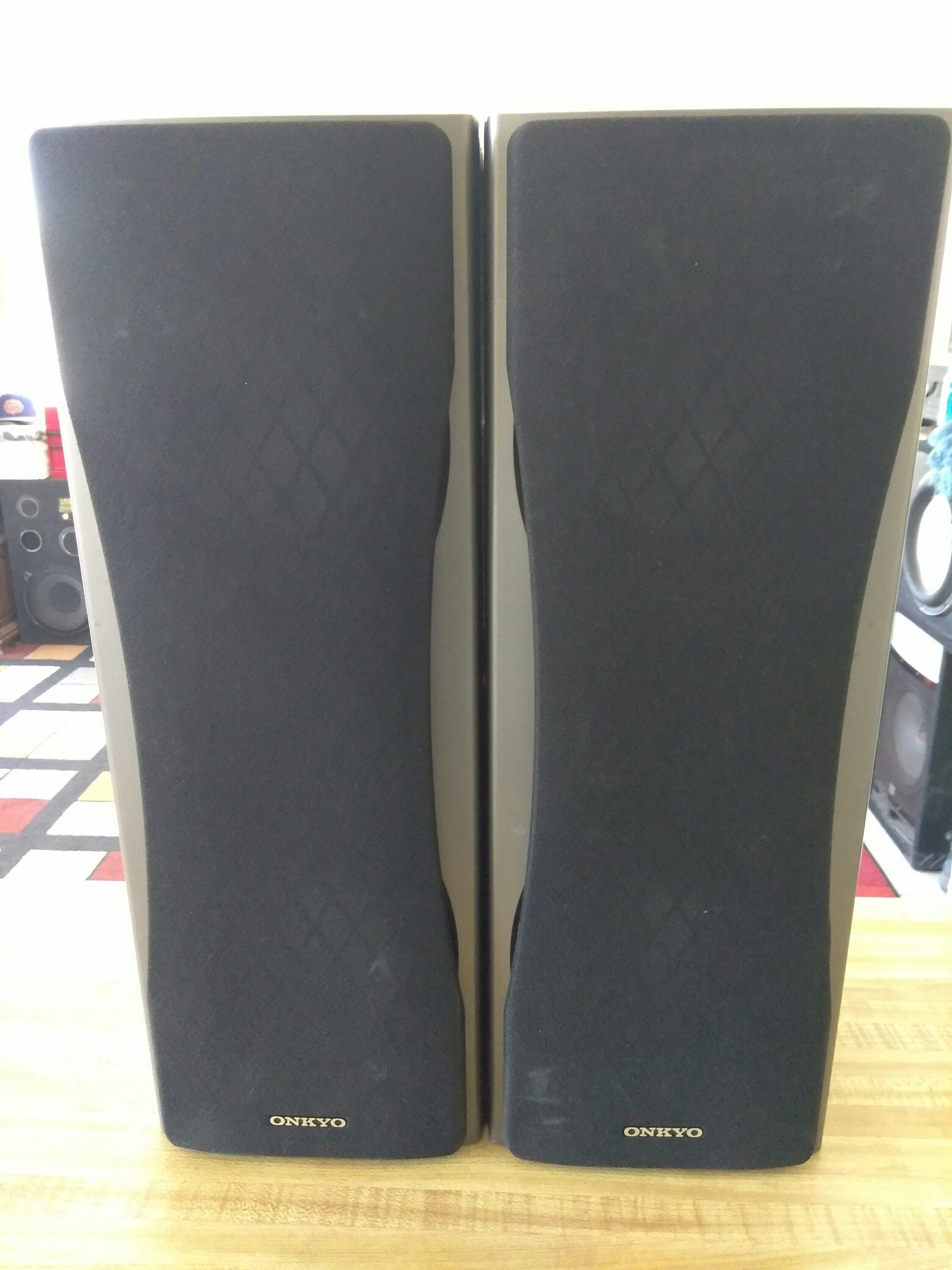 Vintage Onkyo Bookshelf Speakers $100