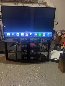 LG 47 inch SMART  TV and GLass TV Stand