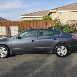 Nissan Altima 2008