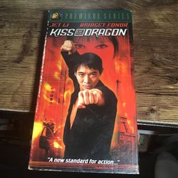 Kiss of the dragon VHS