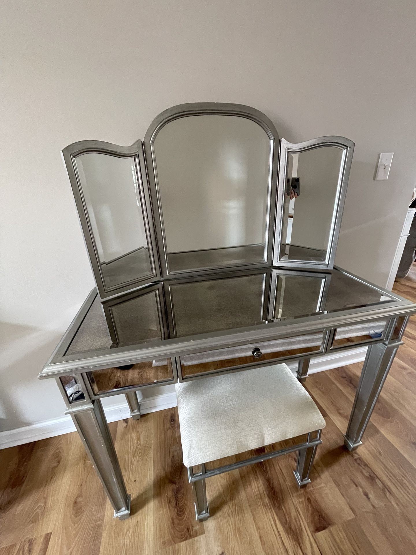 Pier 1 Imports Mirrored Vanity & Dresser Set