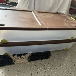 2 Plastic Storage With Wheel