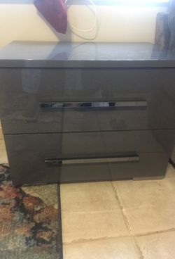 Bed side table like brand new