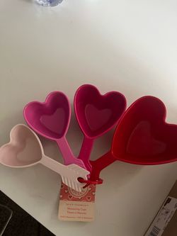Heart-Shaped Measuring Cups Set of 4