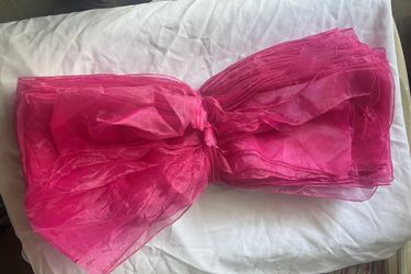Moños y Diamantes En Color Fuchsia