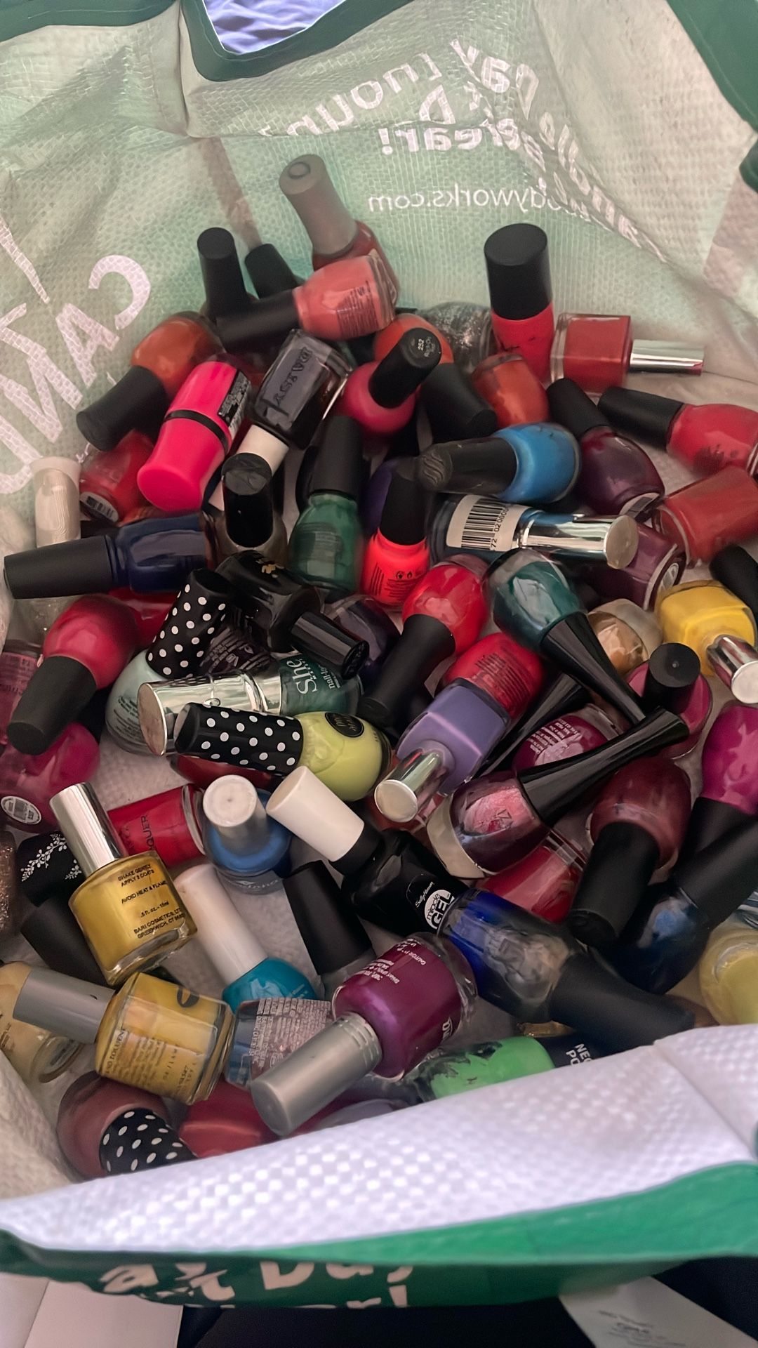Polishes 