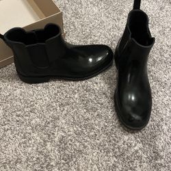 Women’s Chelsea Boots 