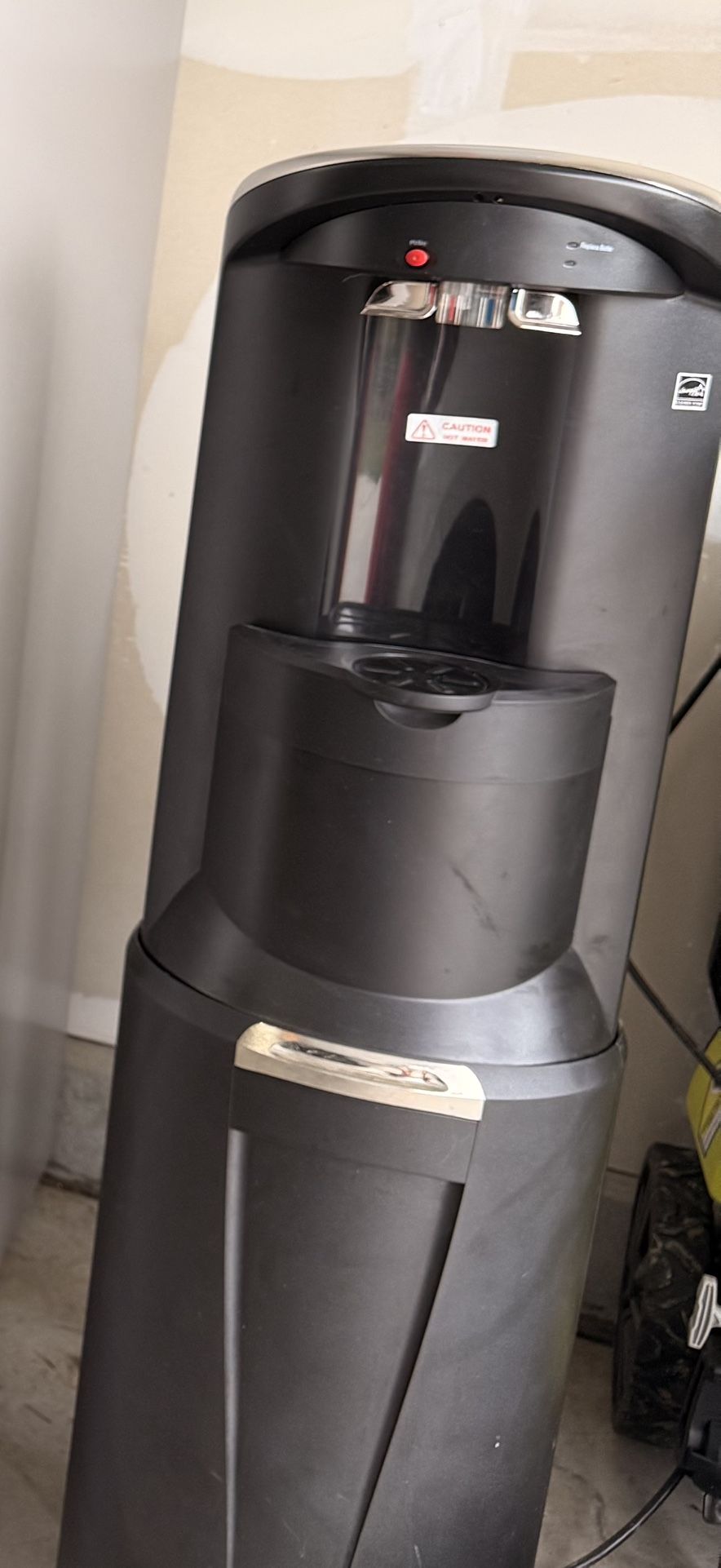 Hot/Cold Water Dispenser… It Needs A New Water Cartridge Reservoir