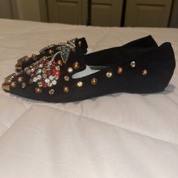 Women’s Black/Gold Faux Suede Flats Size 8.5 (8 1/2)