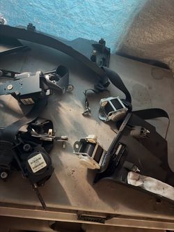 11-14 charger seatbelts