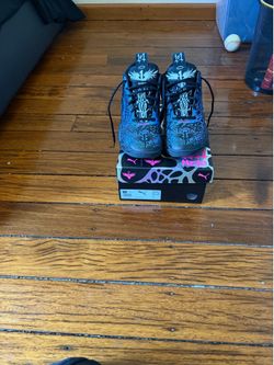 LaMelo Ball reflections size 6 junior wore once