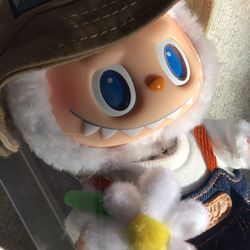 Popmart Labubu Fall In Wild Pendant 