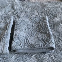 Waterford 3pc King size Aqua comforter